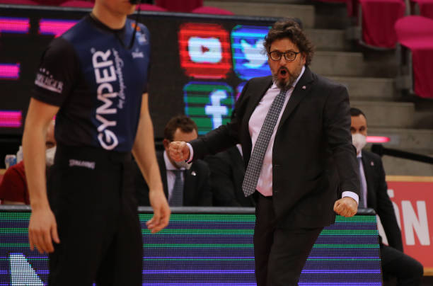 式比赛中的 式比赛中的