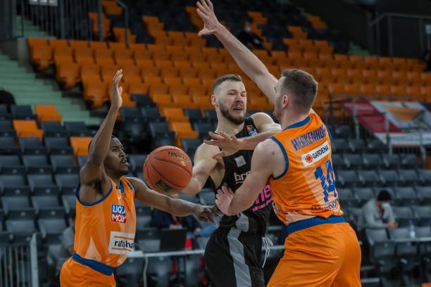 主办方的回 主办方的回