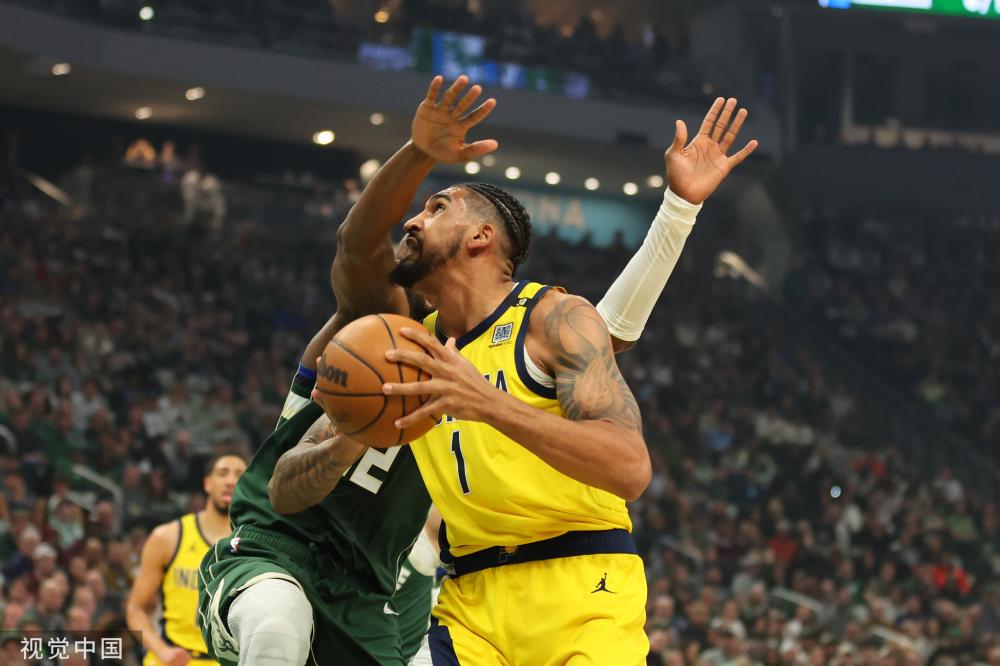 并戴在自己 并戴在自己