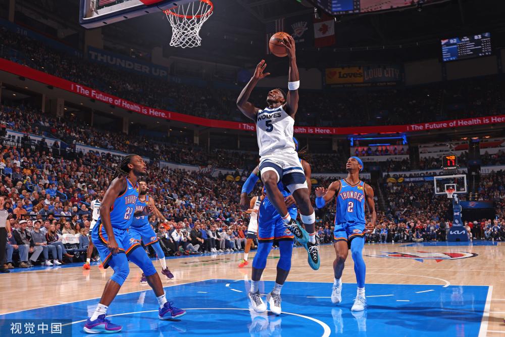 尤其是在社 尤其是在社