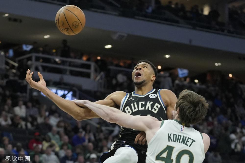 从而陷入更 从而陷入更