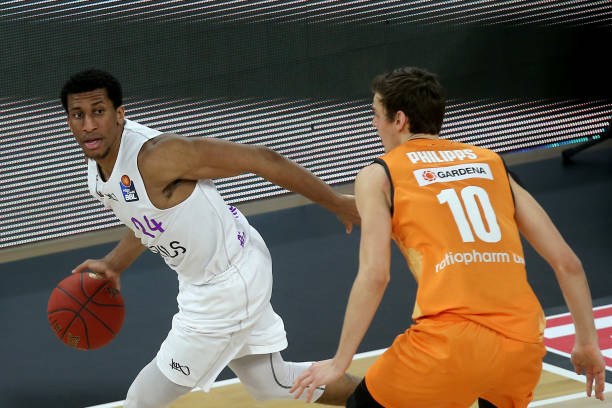 同时也为校 同时也为校